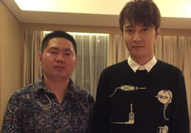 广州优贝娱乐与明星合影